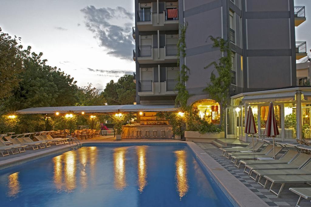 Hotel President